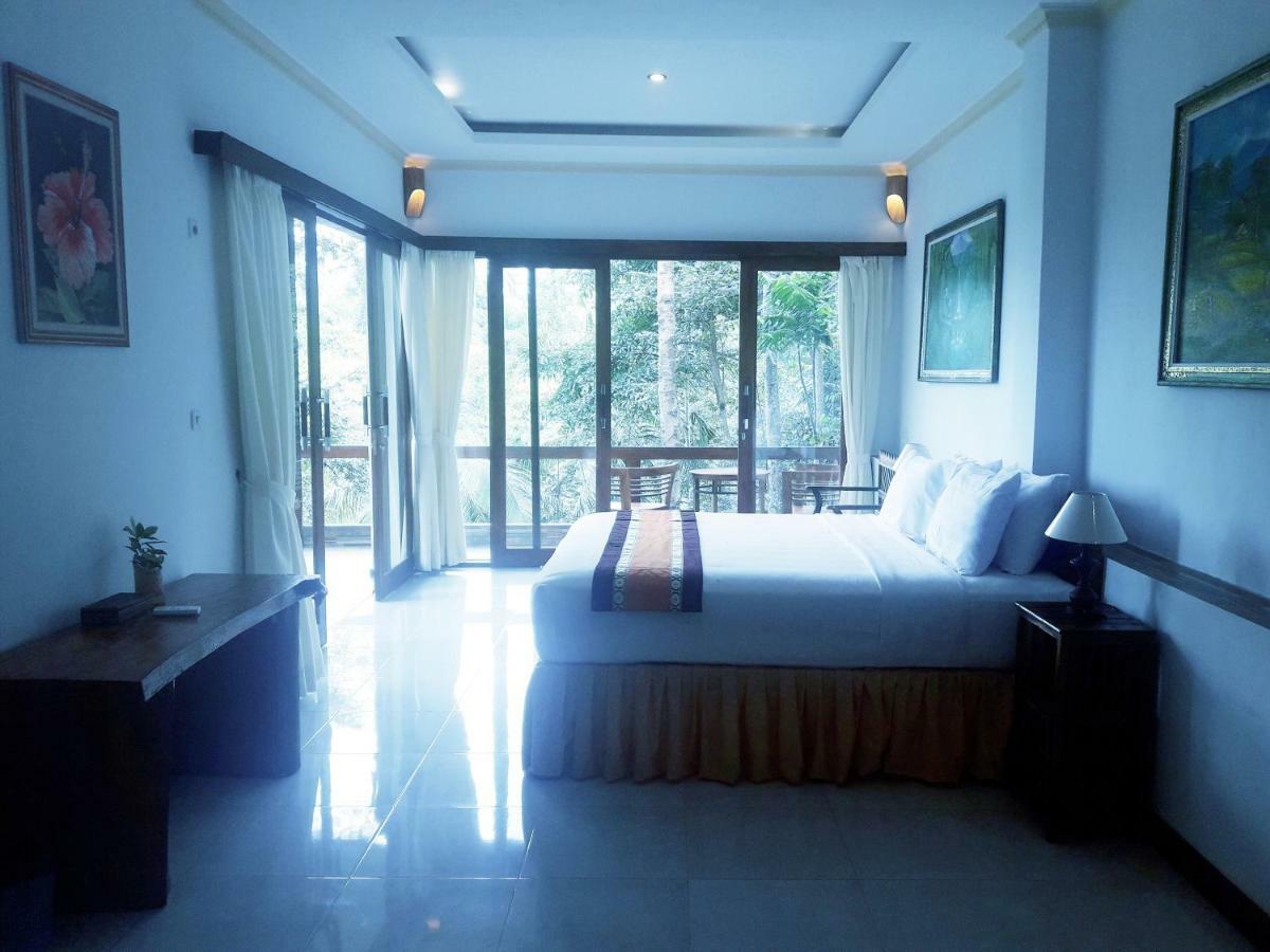 Ubud River Side House Hotel Exterior photo