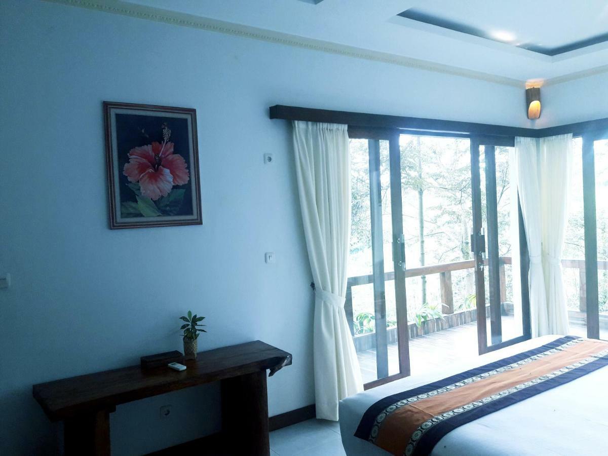 Ubud River Side House Hotel Exterior photo