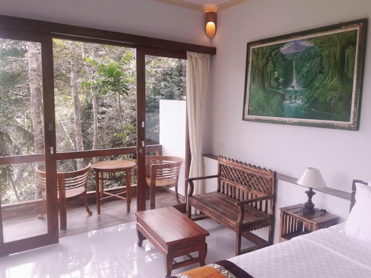 Ubud River Side House Hotel Exterior photo